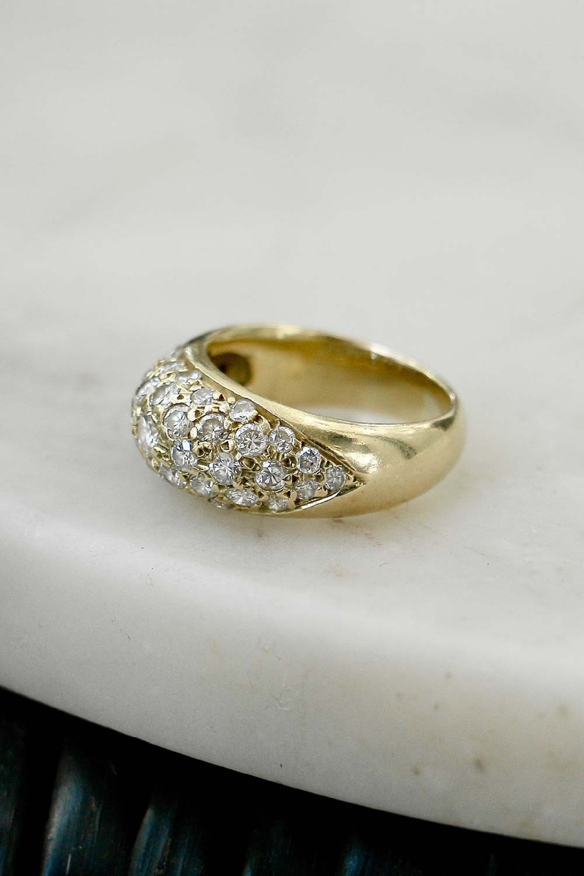 Bague jonc en diamants