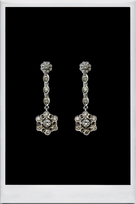Flower and diamond earrings
