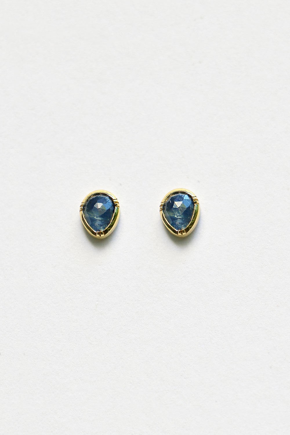 Blue sapphire studs